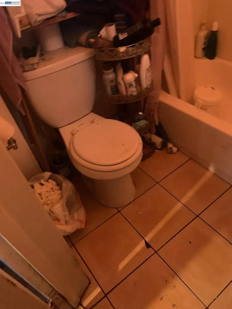 7333 Lockwood Street Oakland CA 94621