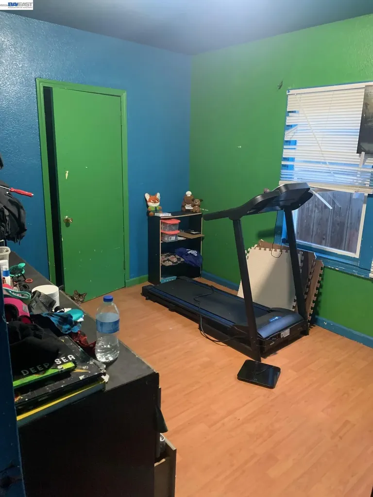 7333 Lockwood Street Oakland CA 94621