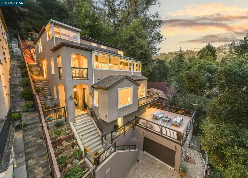 6165 Doncaster Place Oakland CA 94611