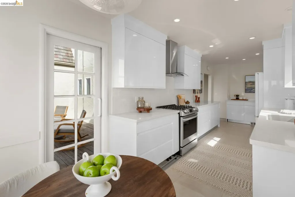 22 Windsor Avenue Kensington CA 94708