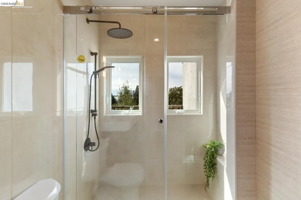 22 Windsor Avenue Kensington CA 94708