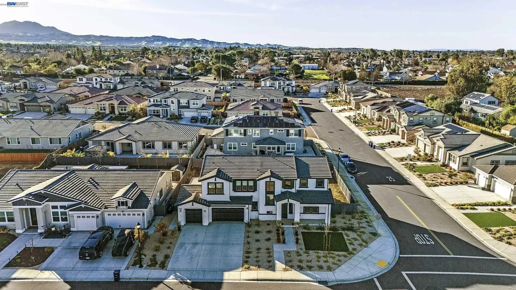 259 Eagle Nest Drive Oakley CA 94561