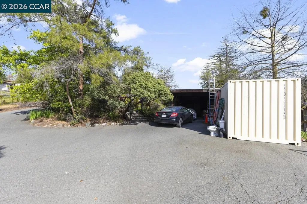 1081 Scots Lane Walnut Creek CA 94596