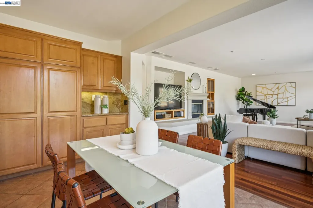 28862 Bay Heights Road Hayward CA 94542