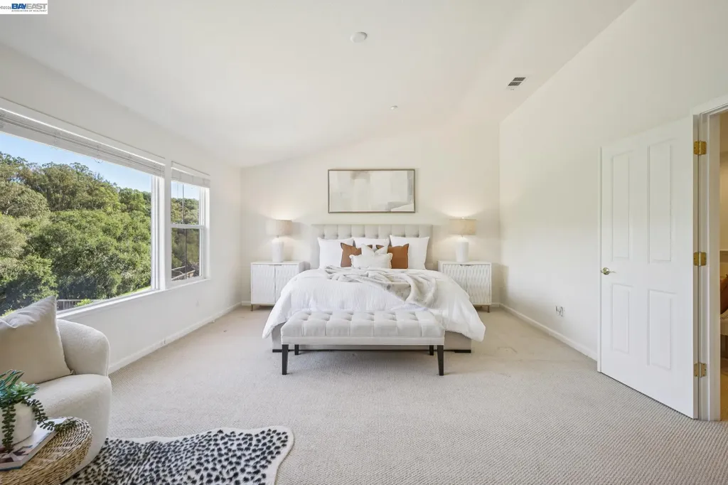 28862 Bay Heights Road Hayward CA 94542