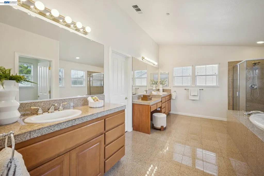 28862 Bay Heights Road Hayward CA 94542