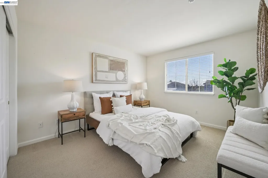 28862 Bay Heights Road Hayward CA 94542