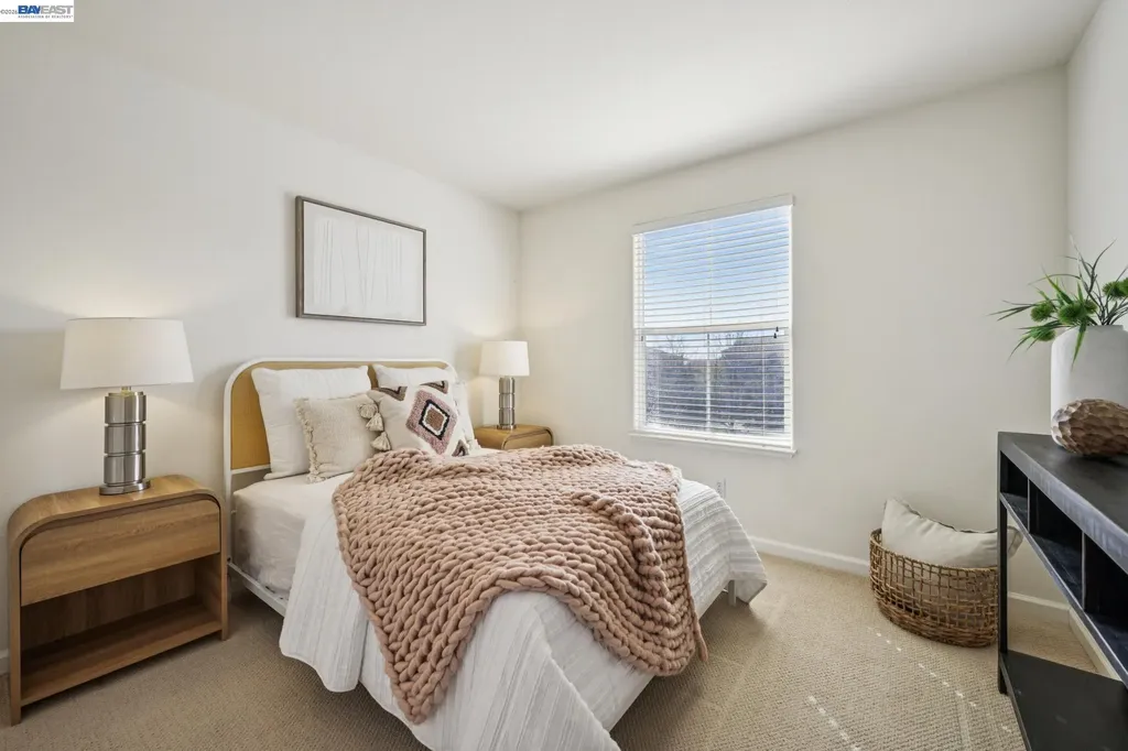 28862 Bay Heights Road Hayward CA 94542