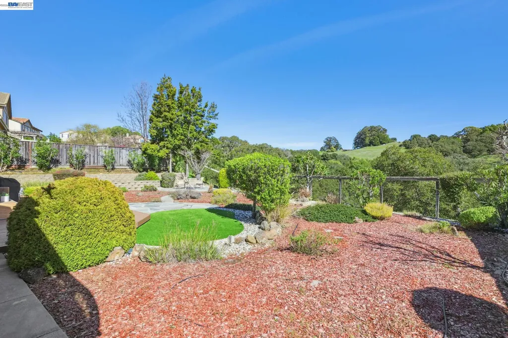 28862 Bay Heights Road Hayward CA 94542