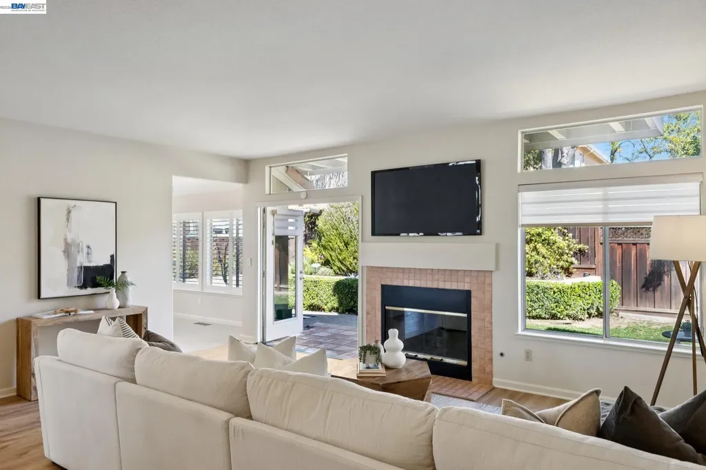674 Crystal Court Pleasanton CA 94566