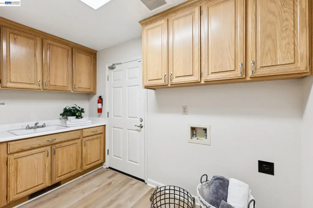 674 Crystal Court Pleasanton CA 94566