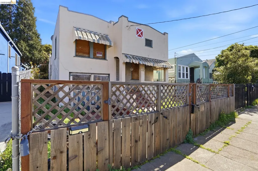 1610 52nd Avenue Oakland CA 94601