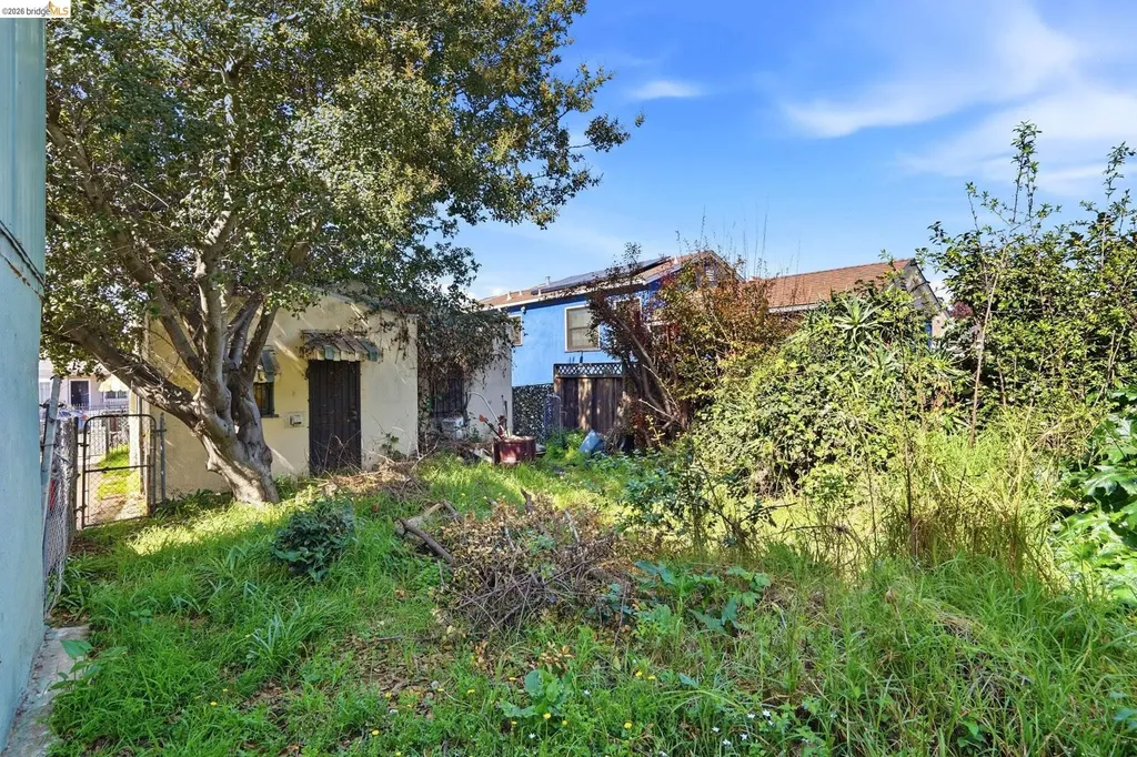 1610 52nd Avenue Oakland CA 94601