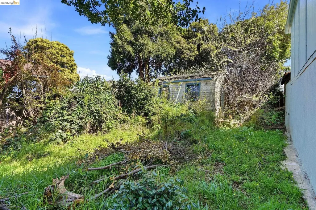 1610 52nd Avenue Oakland CA 94601