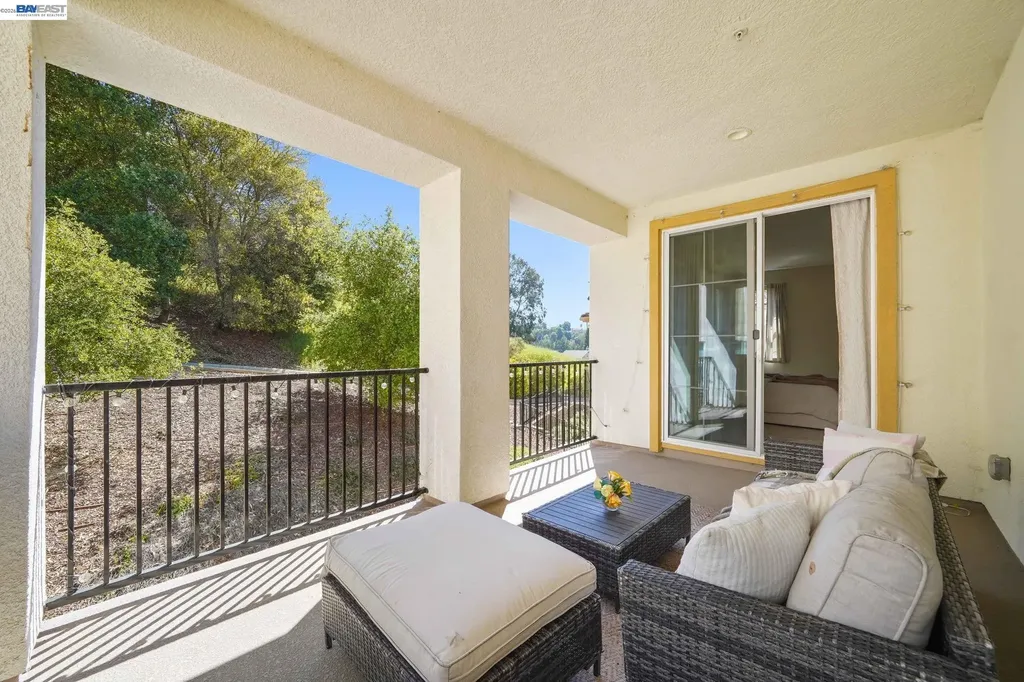 2703 Tribune Avenue Hayward CA 94542