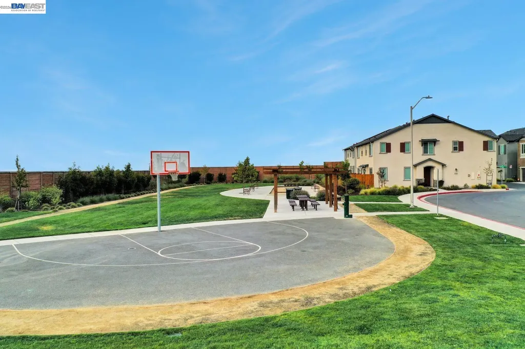 30 Cypress Court Pittsburg CA 94565