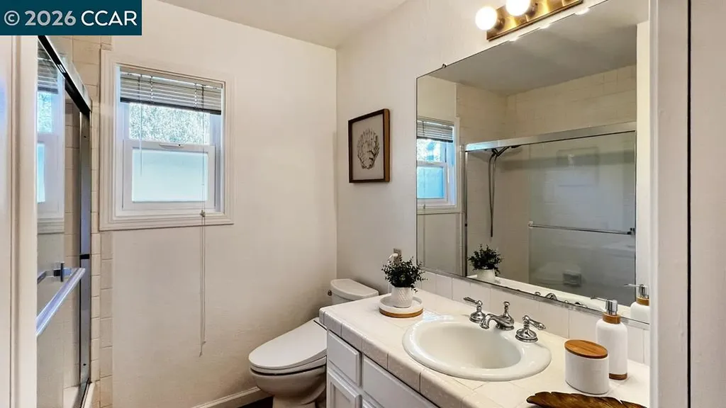 22 Holcomb Court Walnut Creek CA 94596