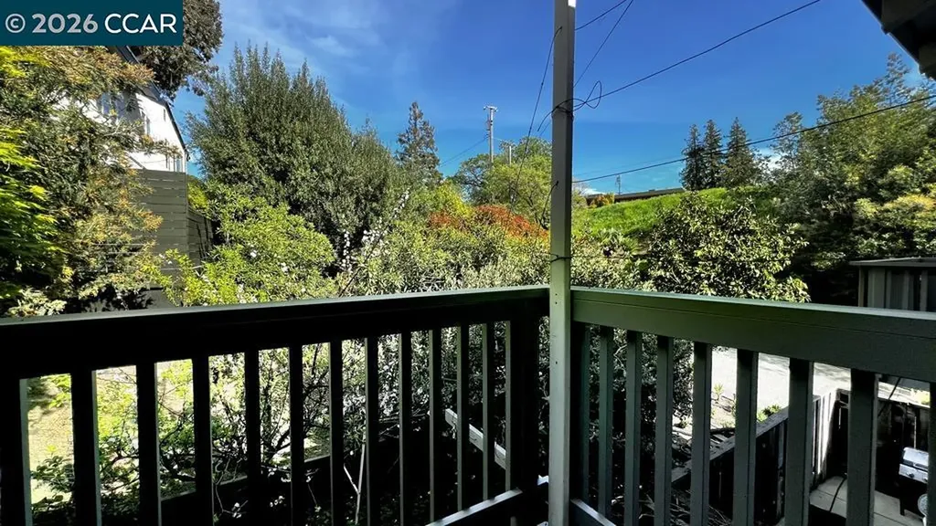 22 Holcomb Court Walnut Creek CA 94596