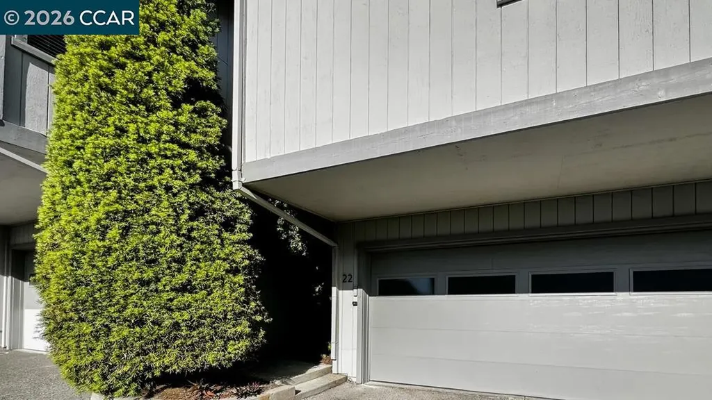 22 Holcomb Court Walnut Creek CA 94596