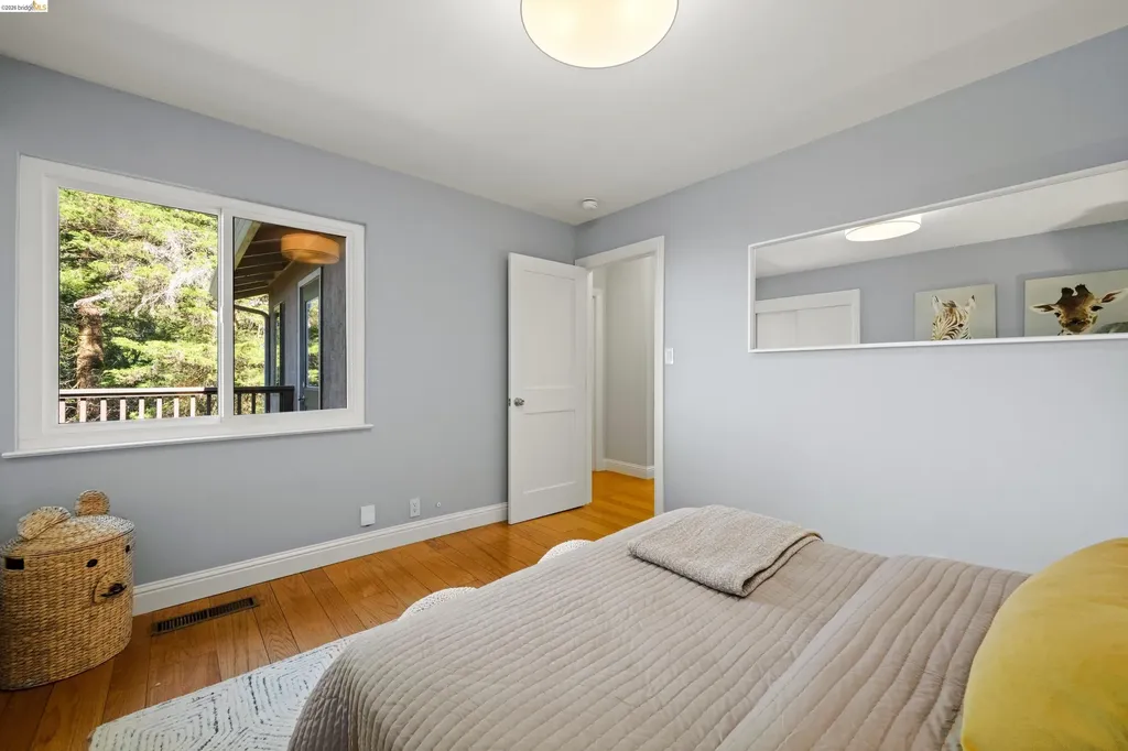 6611 Ascot Drive Oakland CA 94611