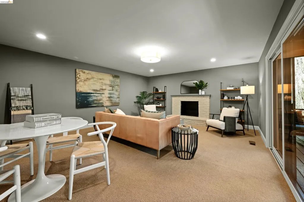 6611 Ascot Drive Oakland CA 94611