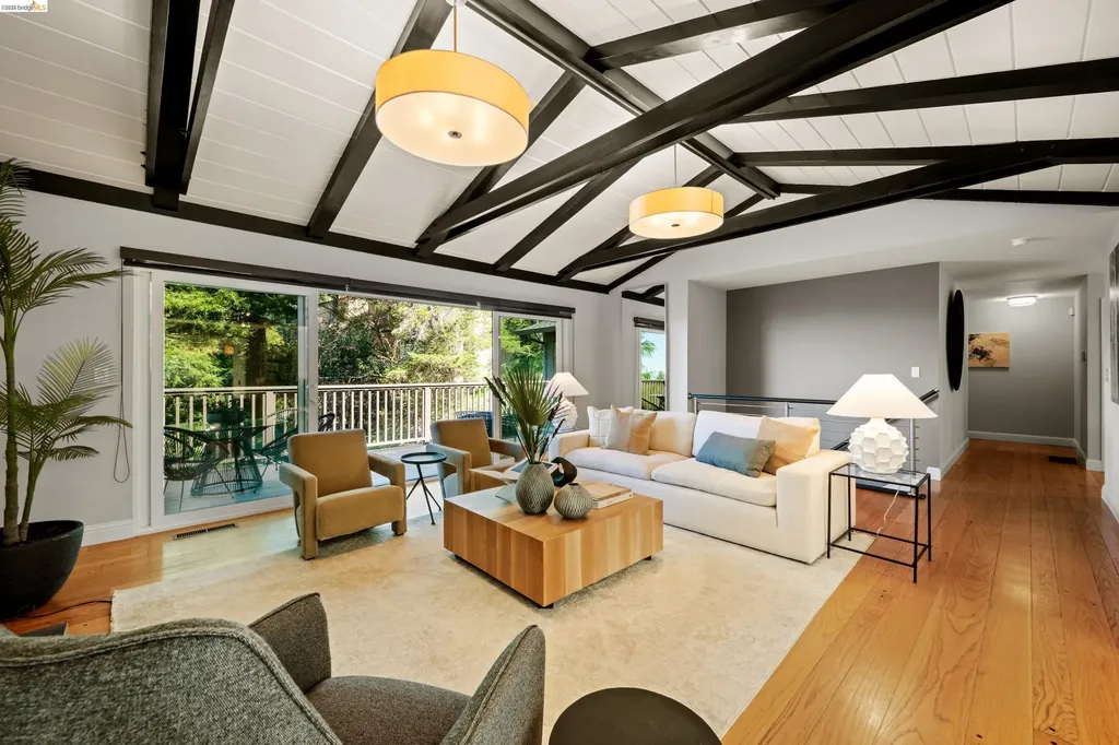 6611 Ascot Drive Oakland CA 94611