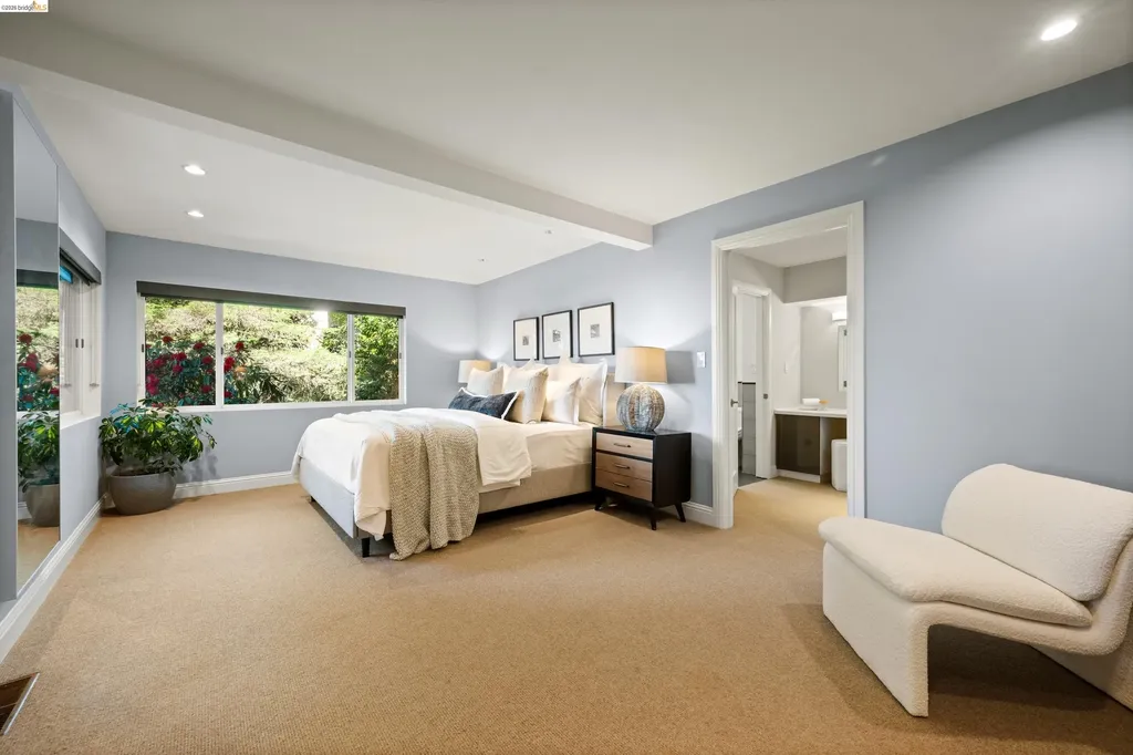 6611 Ascot Drive Oakland CA 94611