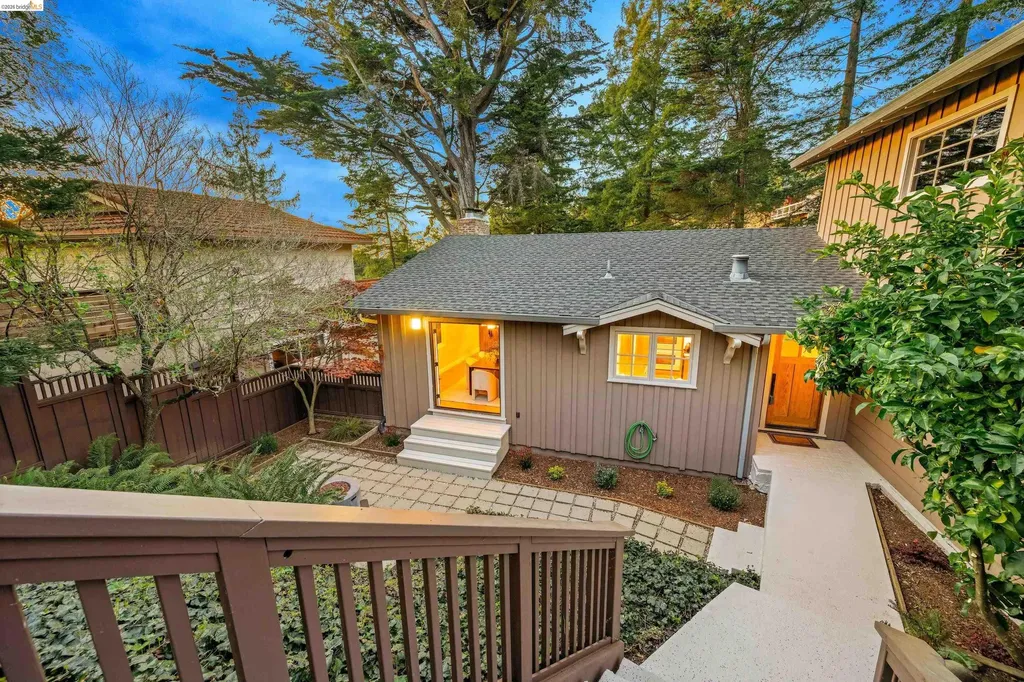 6611 Ascot Drive Oakland CA 94611