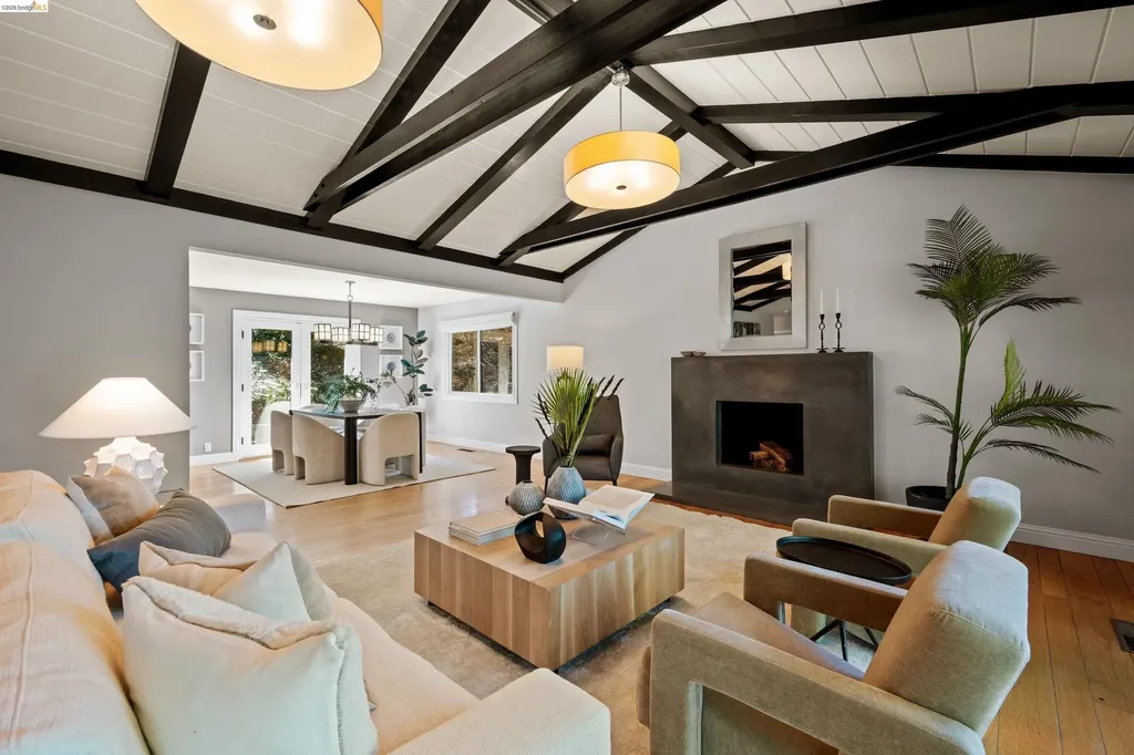 6611 Ascot Drive Oakland CA 94611