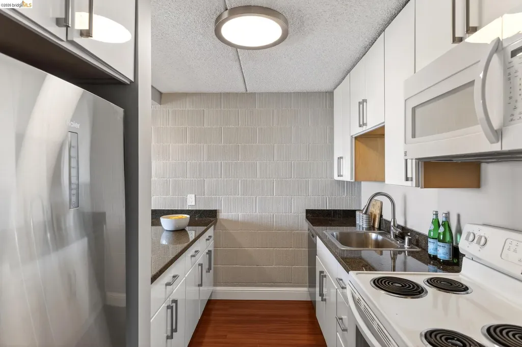1 Kelton Court Oakland CA 94611