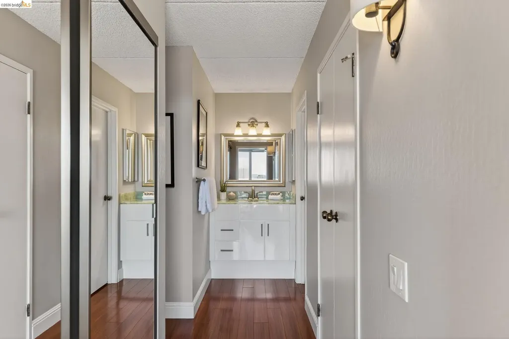 1 Kelton Court Oakland CA 94611