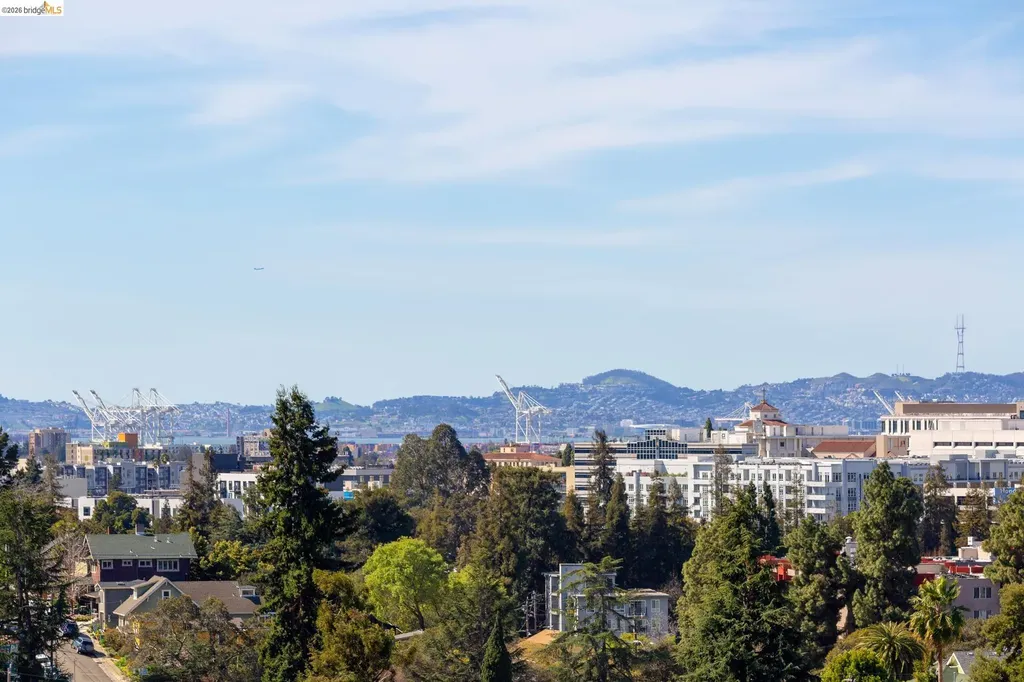 1 Kelton Court Oakland CA 94611