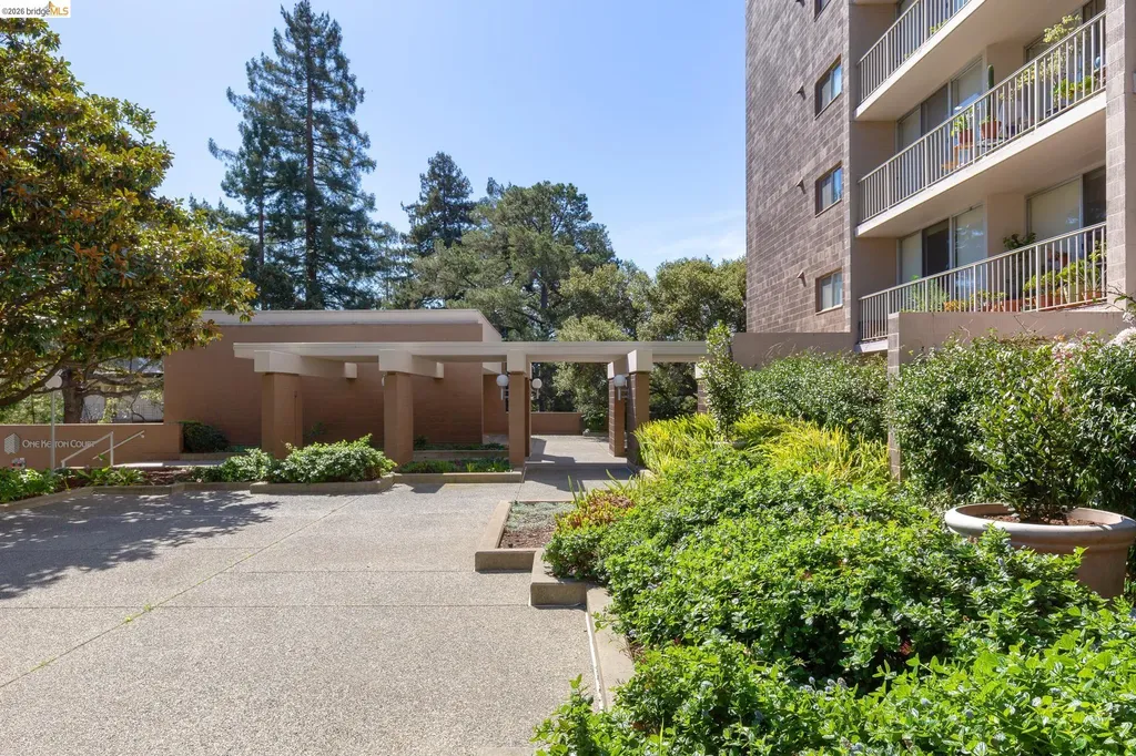 1 Kelton Court Oakland CA 94611