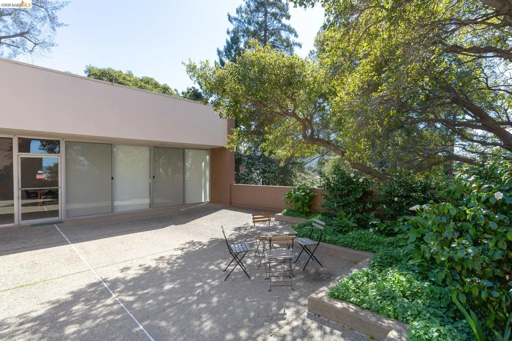 1 Kelton Court Oakland CA 94611