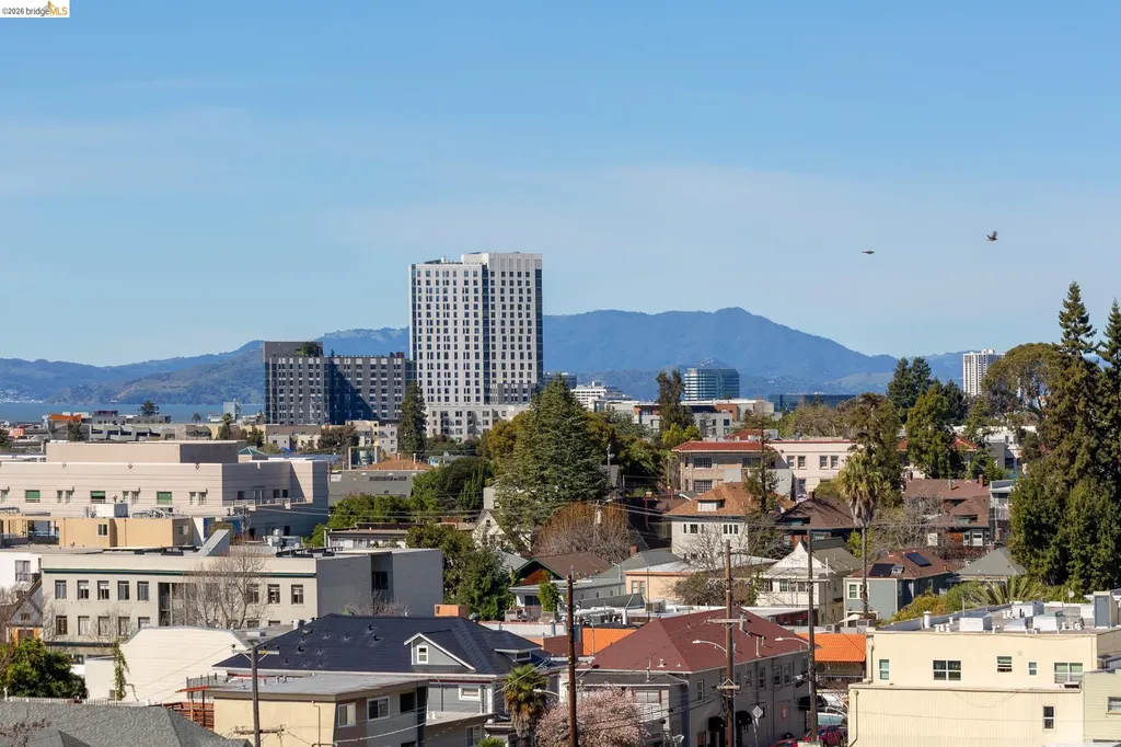 1 Kelton Court Oakland CA 94611