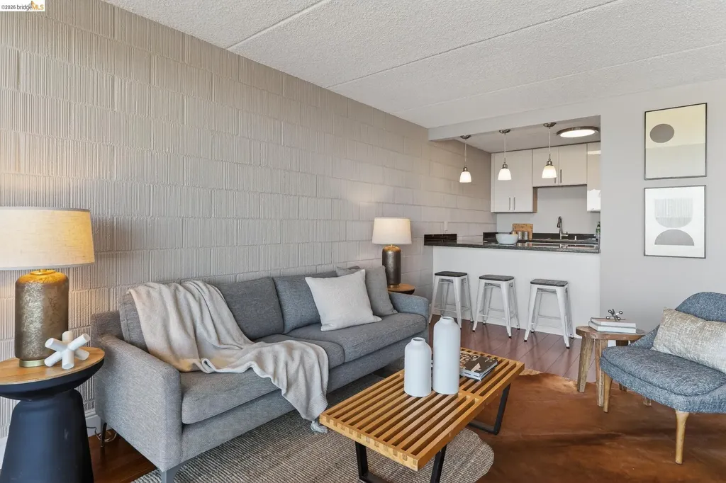 1 Kelton Court Oakland CA 94611