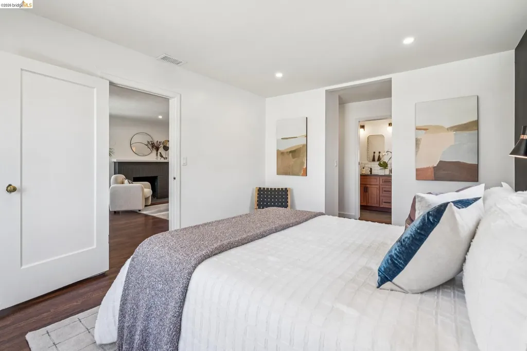 1550 Havenscourt Boulevard Oakland CA 94621