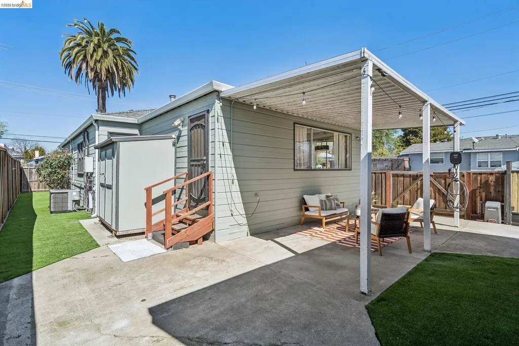 1550 Havenscourt Boulevard Oakland CA 94621
