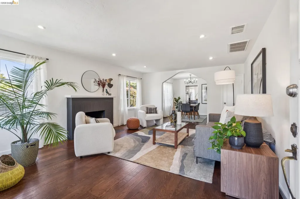 1550 Havenscourt Boulevard Oakland CA 94621