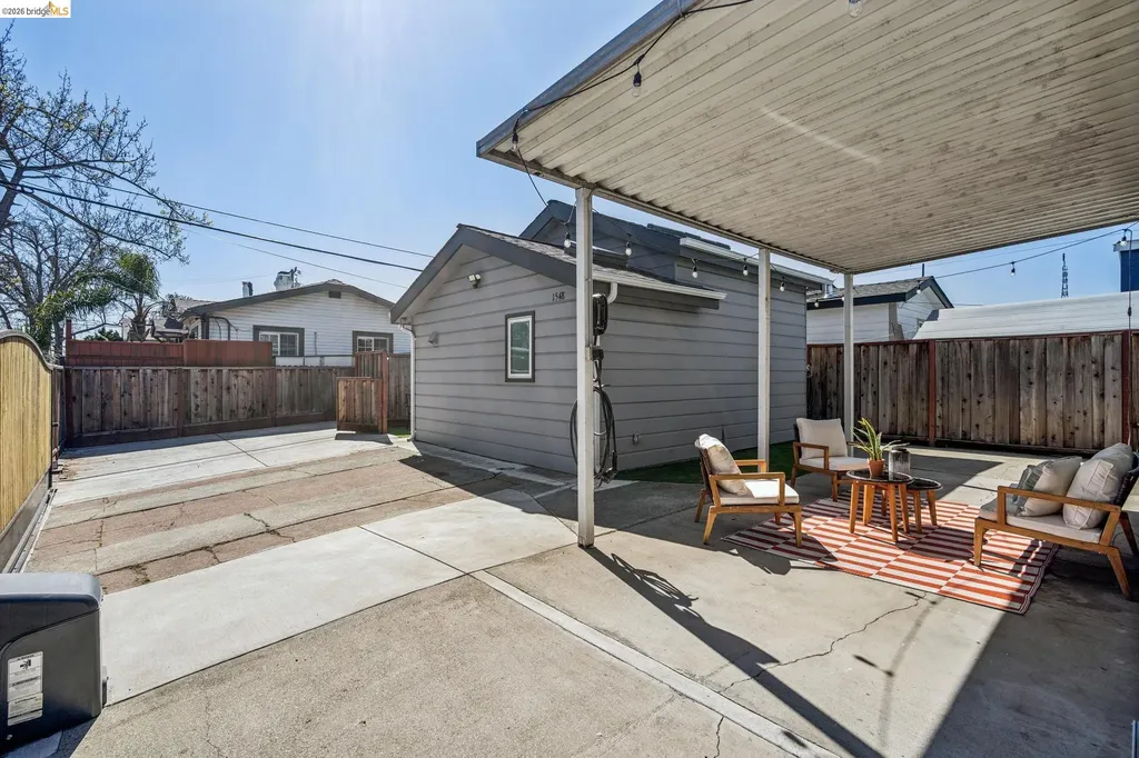 1550 Havenscourt Boulevard Oakland CA 94621