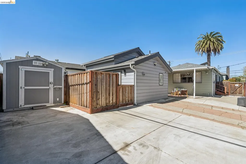 1550 Havenscourt Boulevard Oakland CA 94621