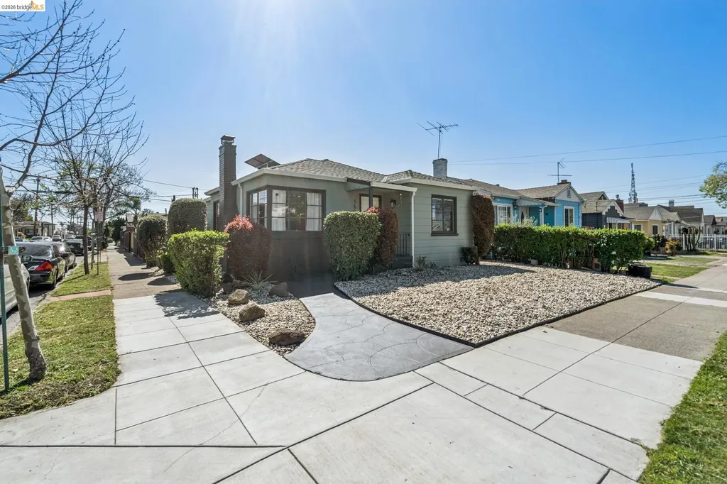 1550 Havenscourt Boulevard Oakland CA 94621