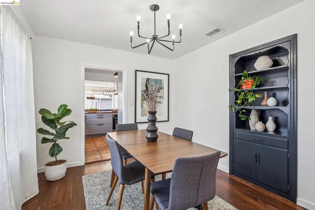 1550 Havenscourt Boulevard Oakland CA 94621