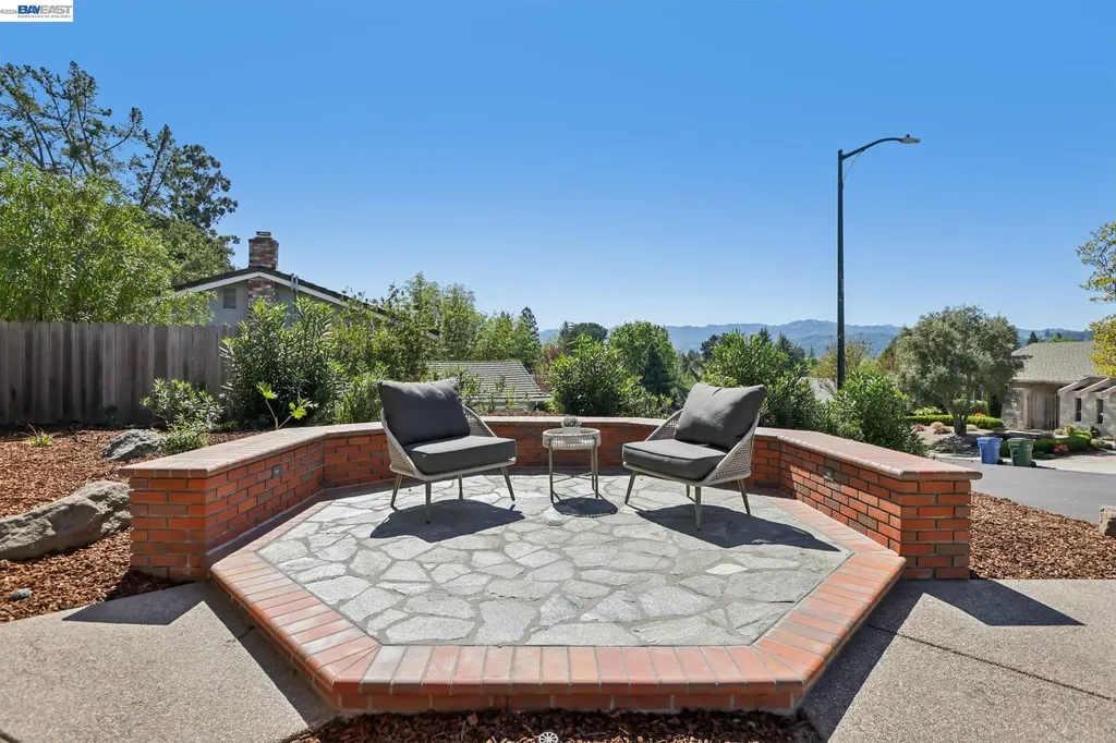 44 Lariat Court Walnut Creek CA 94596