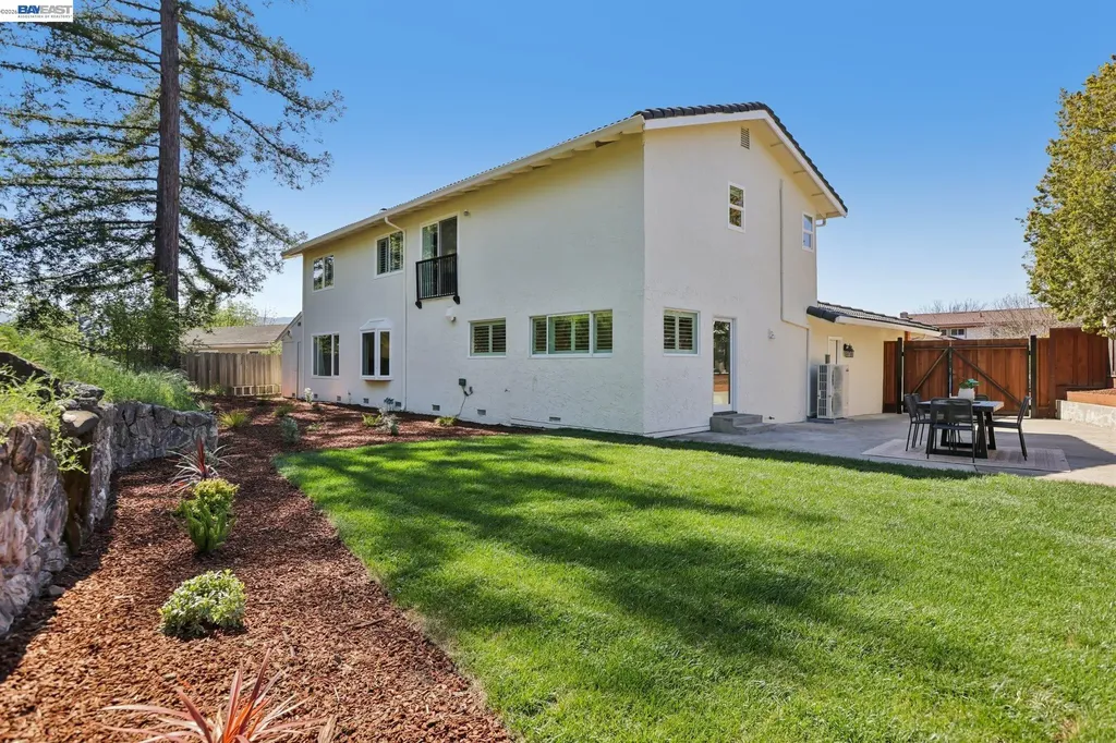 44 Lariat Court Walnut Creek CA 94596
