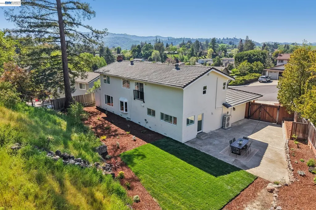 44 Lariat Court Walnut Creek CA 94596