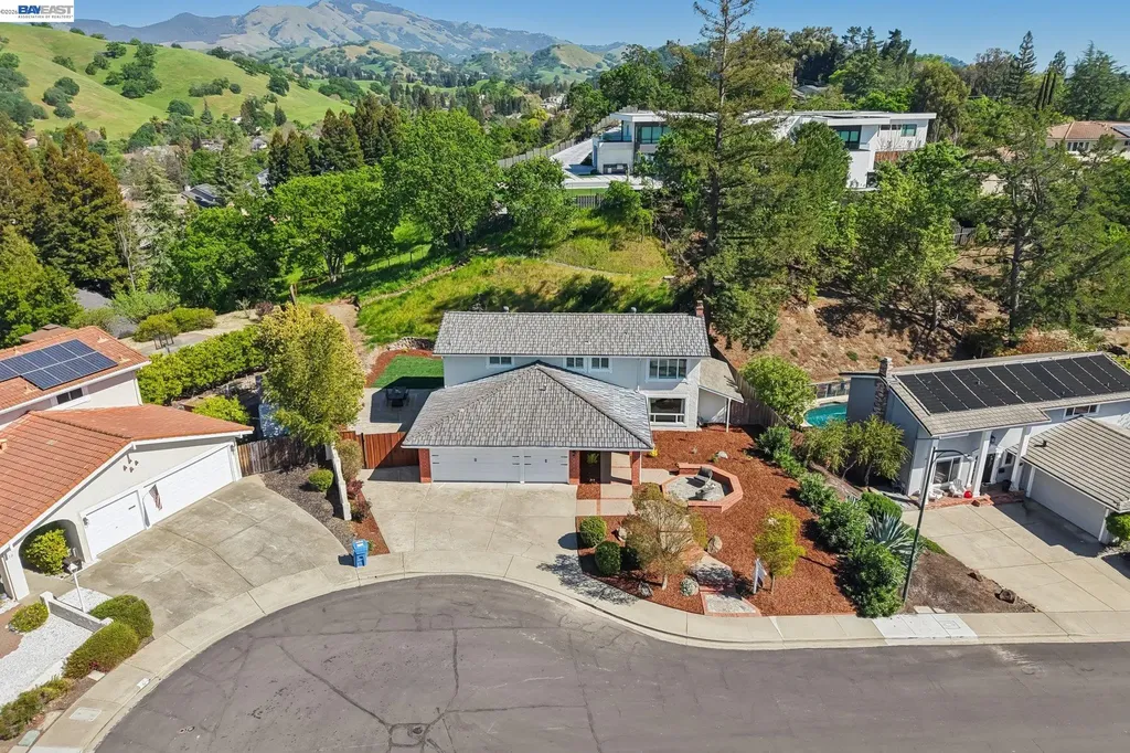 44 Lariat Court Walnut Creek CA 94596