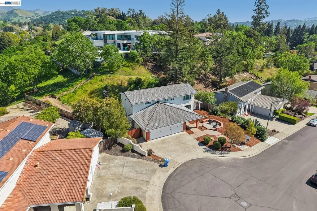 44 Lariat Court Walnut Creek CA 94596