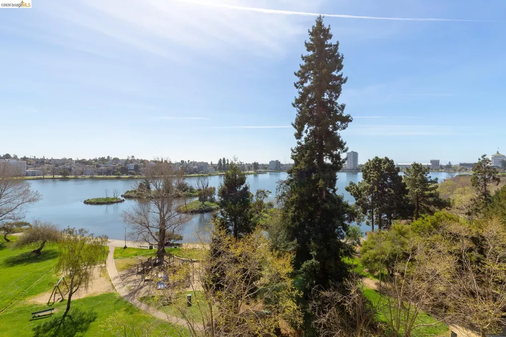 565 Bellevue Avenue Oakland CA 94610
