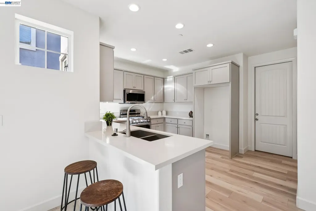 222 Mindy Way Pittsburg CA 94565